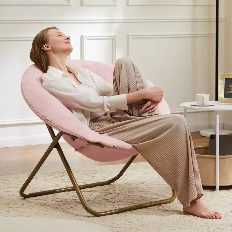 Chaise de bureau ergonomique sans accoudoirs avec hauteur et soutien lombaire réglables ; chaise de bureau pivotante et roulante.