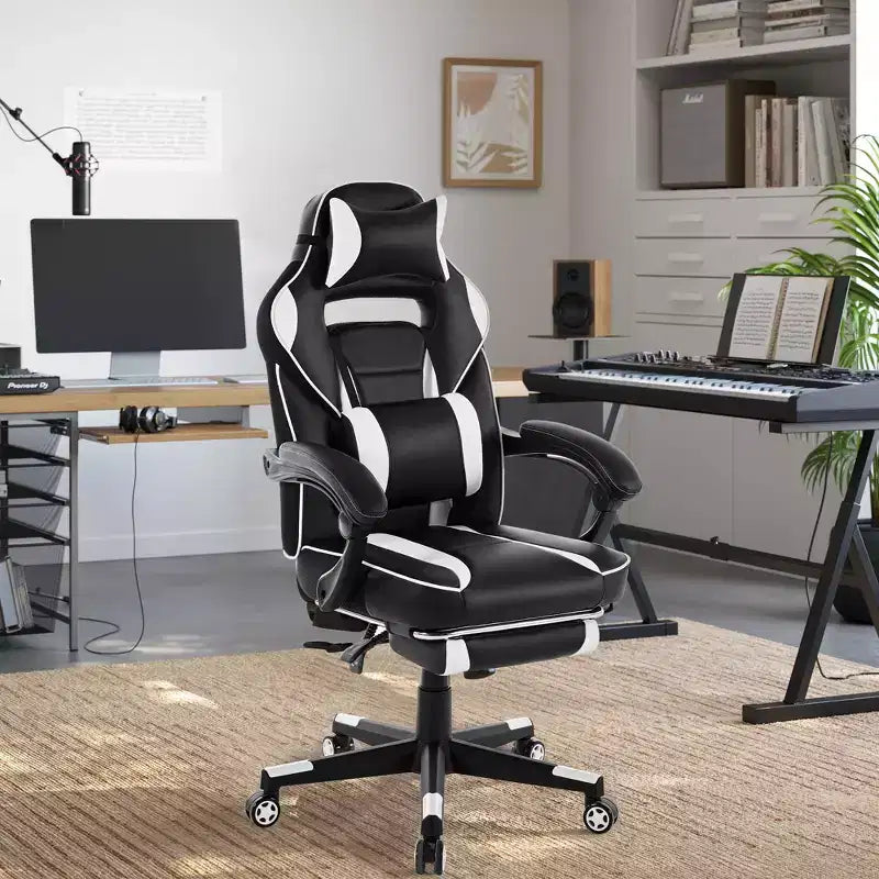 Chaise de bureau ergonomique rose fleur de cerisier avec piédestal, support lombaire et appui-tête.