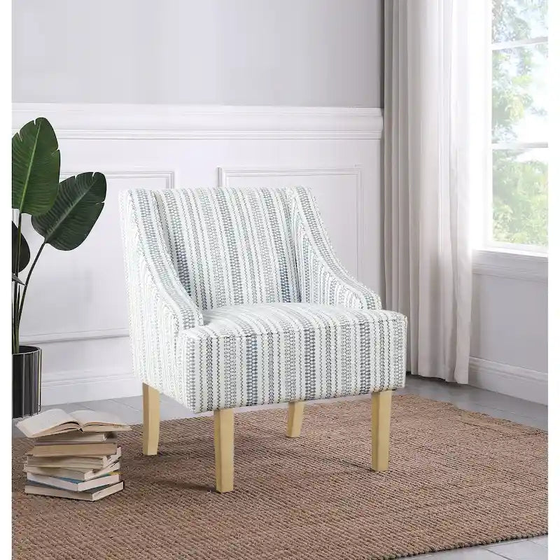 Fauteuil classique aux lignes courbes