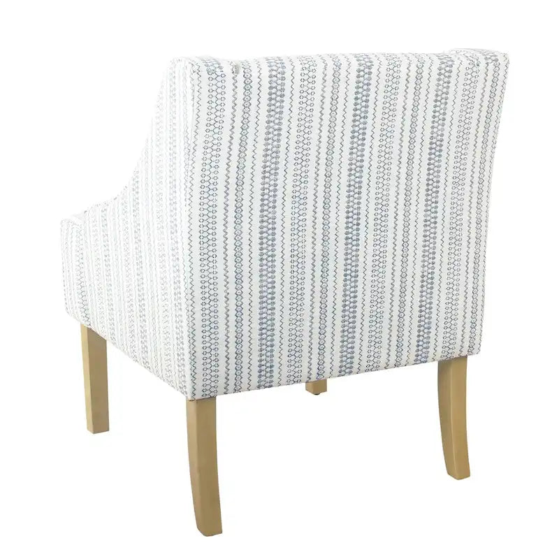 Fauteuil classique aux lignes courbes
