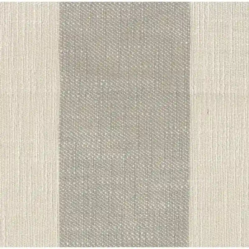 Fauteuil classique aux lignes courbes
